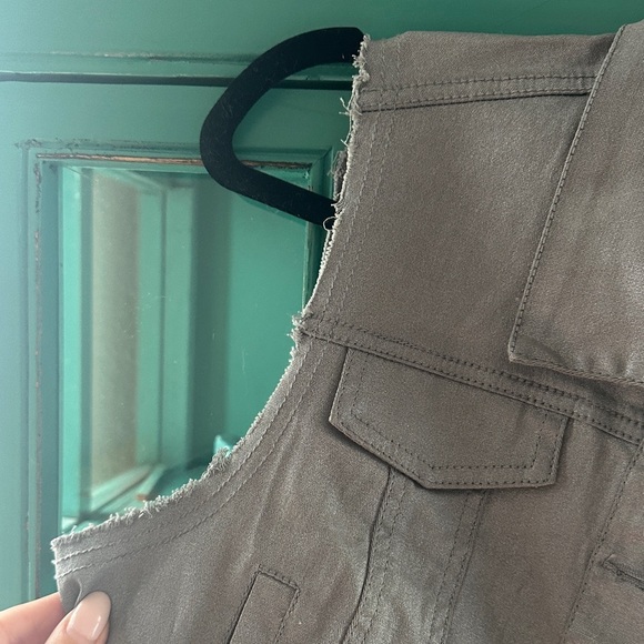 dELiA*s vintage y2K metallic silver Sleeveless Vest - Picture 4 of 6